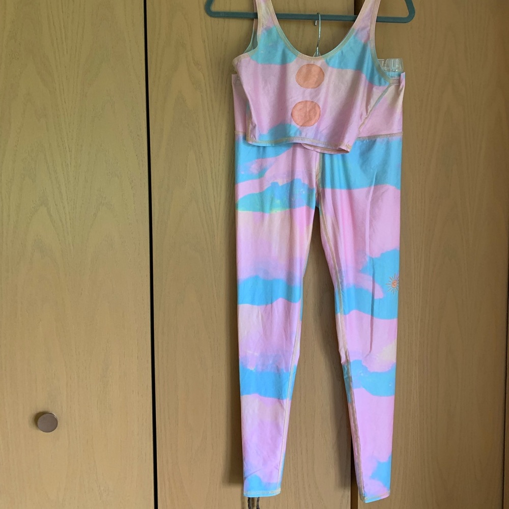 Teeki Moonphase yoga set